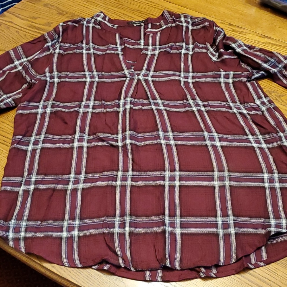 Vneck roll rab sleeve